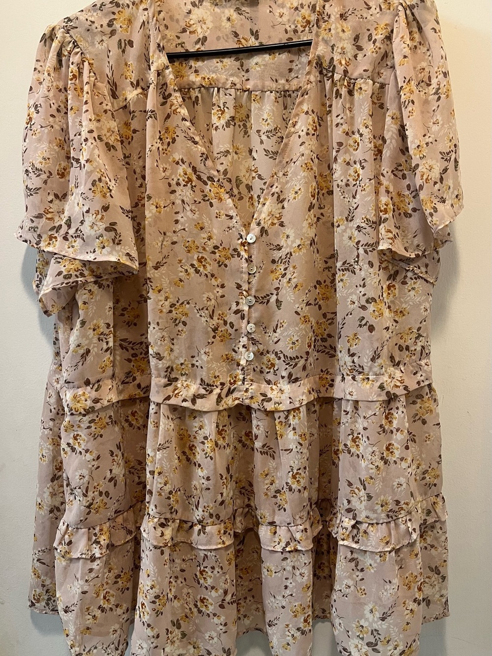everleigh Beige Floral Tiered Button-Front Tunic